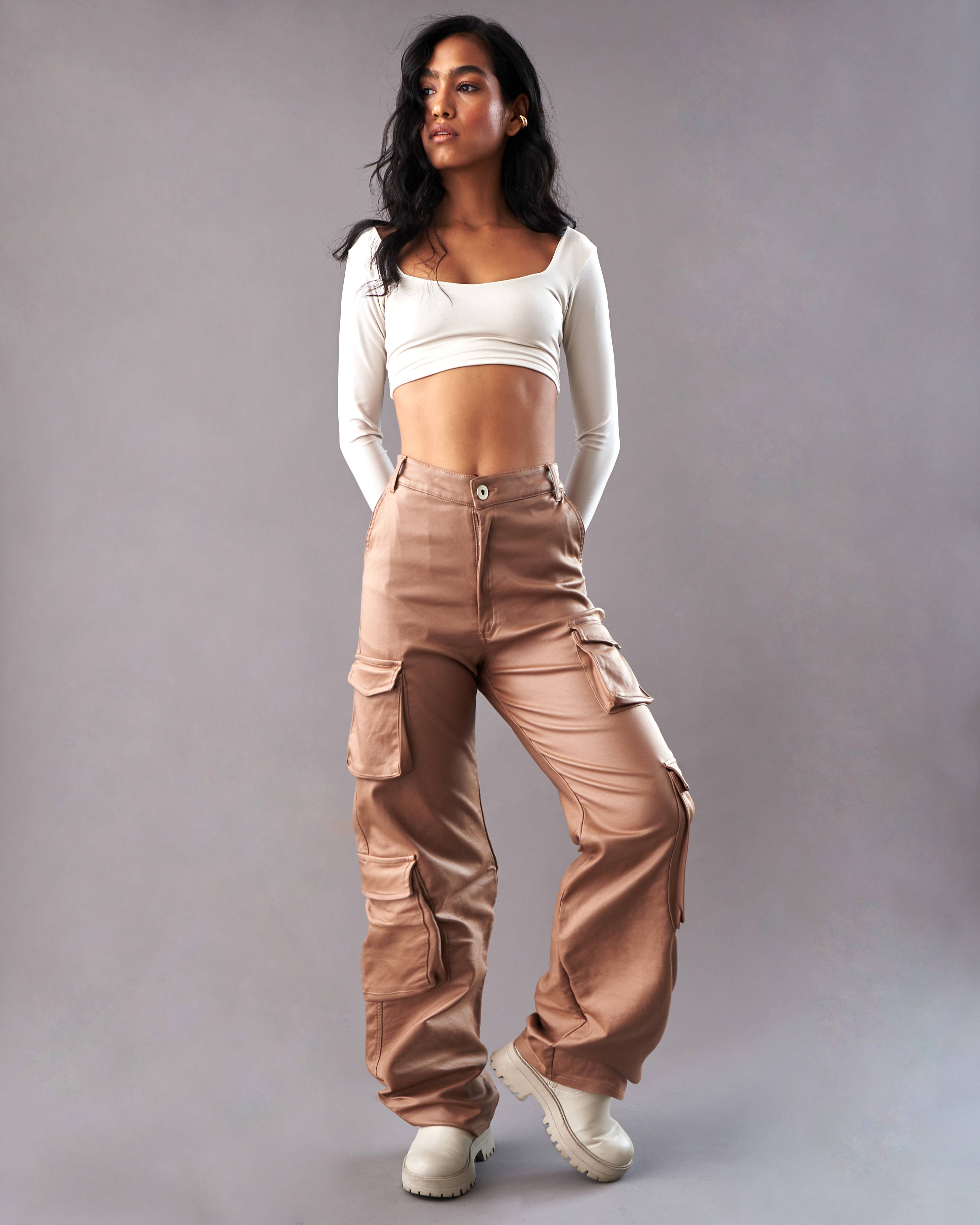 SILKY TRAPEZE CROP TOP