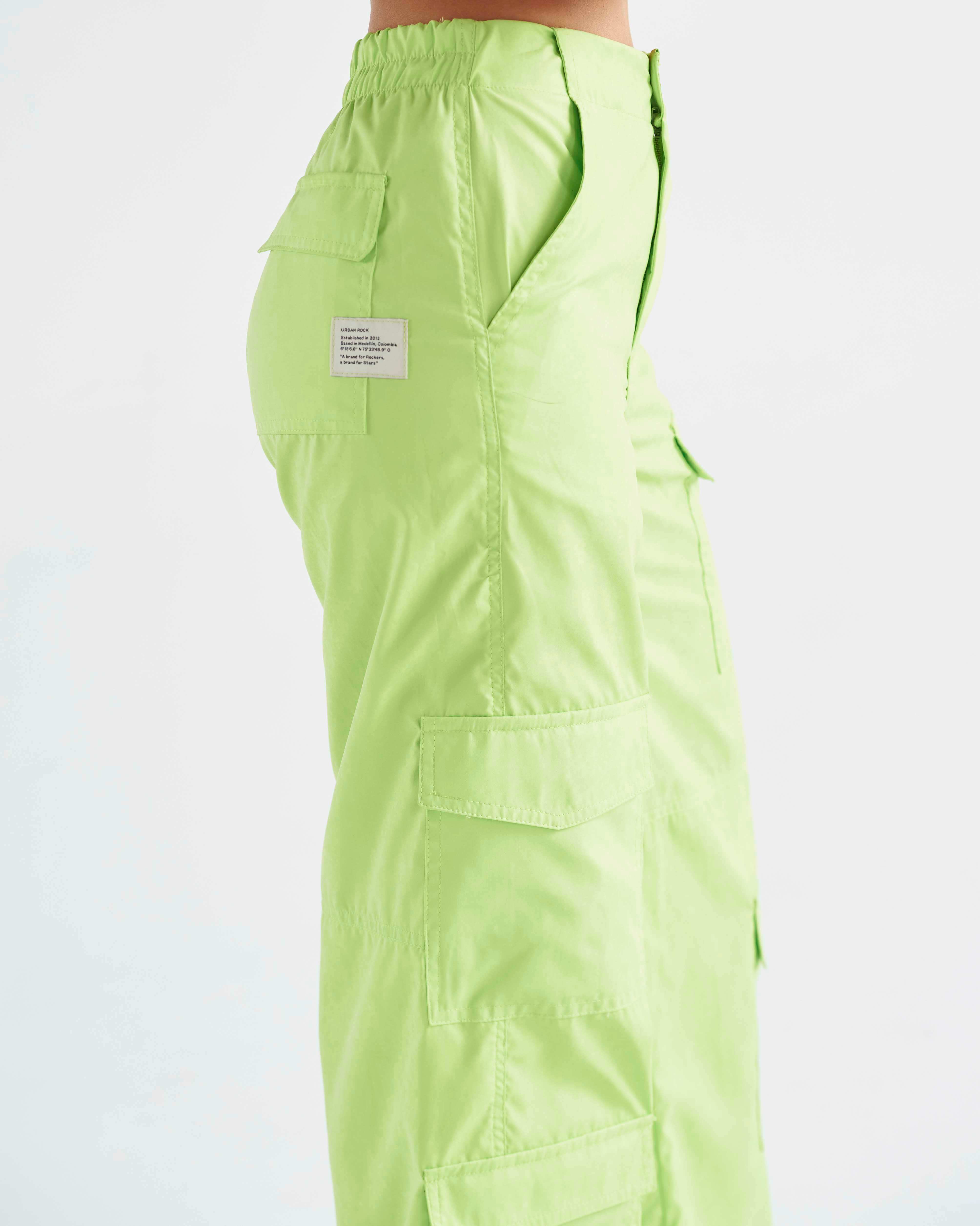 Bolsillos diagonales con diseño asimétrico - Urbanrock