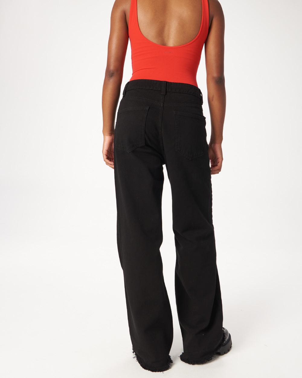 black-wolf-jeans-negro