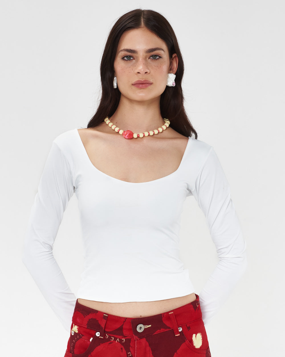 camibuzo-ajustado-blanco-mujer