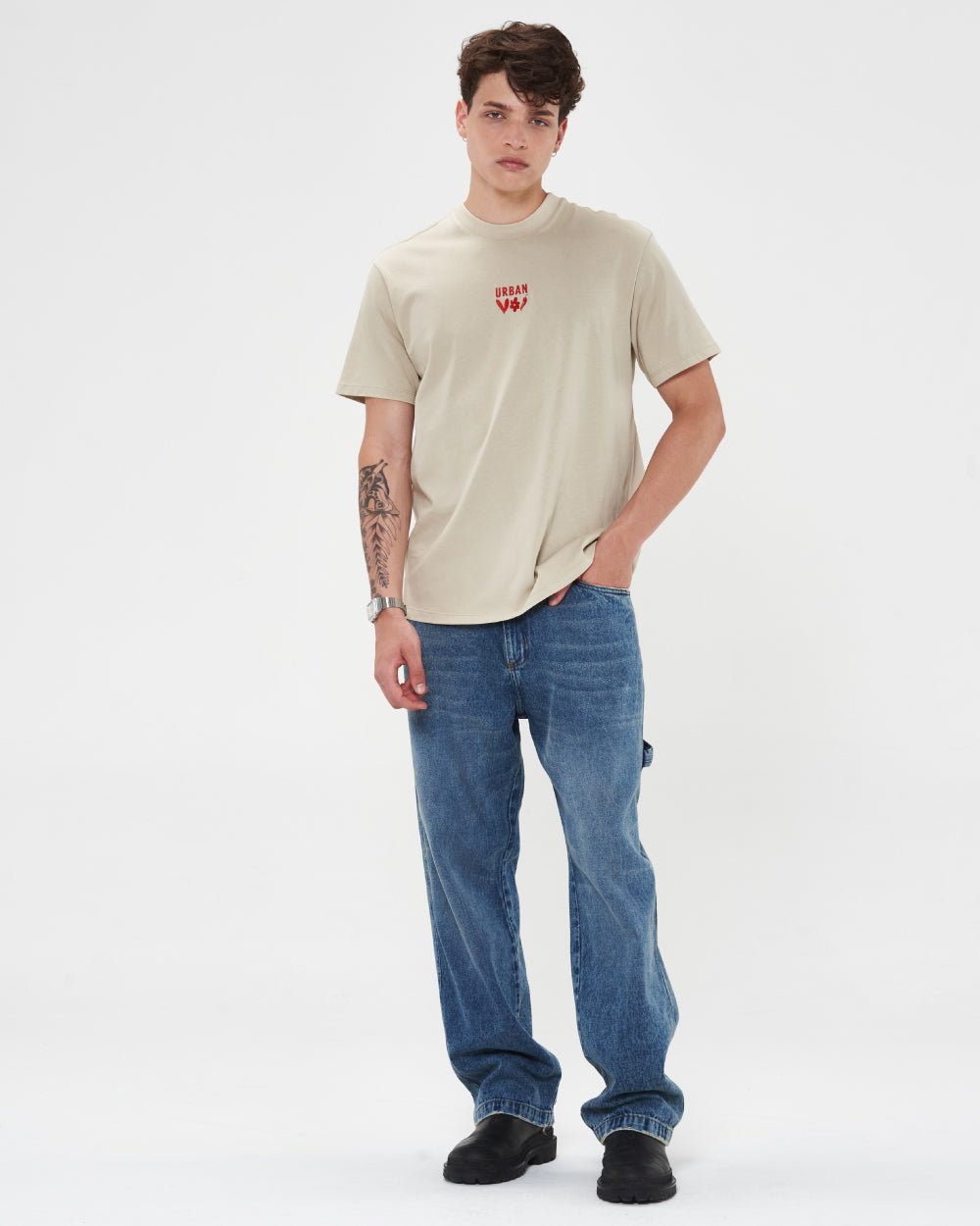 camiseta-beige-manga-corta-hombre