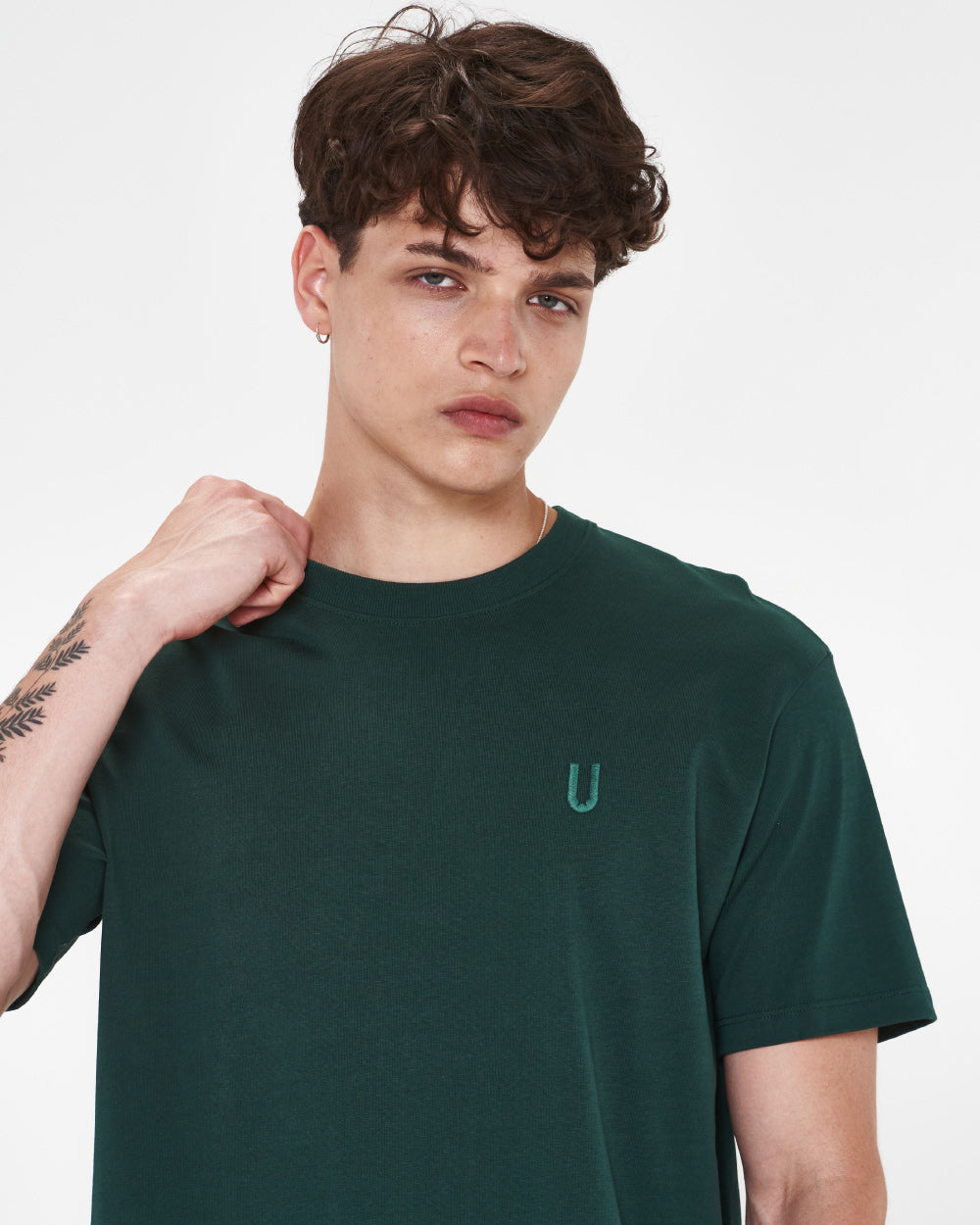 camiseta-cuello-redondo-hombre-moda-urban