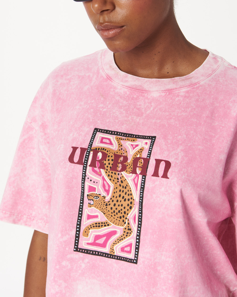 camiseta-rosada-mujer