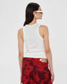 camiseta-sin-mangas-blanca-mujer