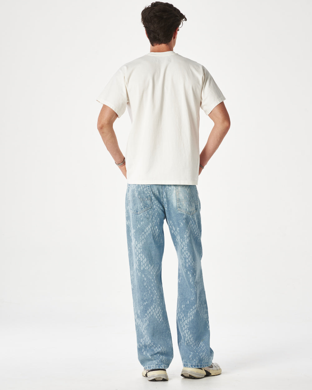 camiseta-unicolor-en-algodon-con-mangas