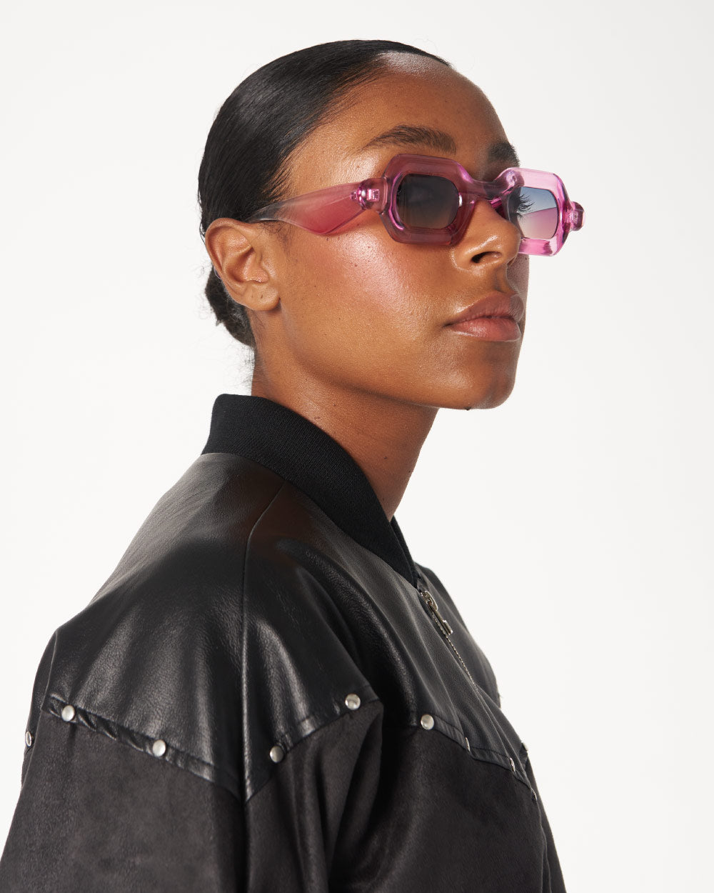 chaqueta-negra-cuero
