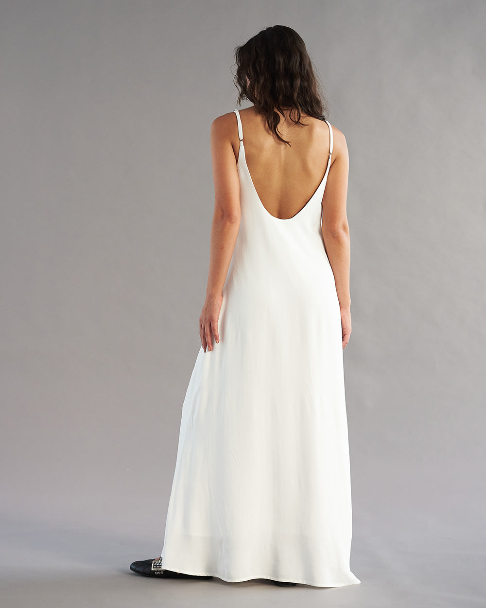 Daría Dress con cargaderas ajustables y aberturas laterales | Urban Rock