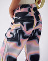 jeans-clasico-detalles-cortes-mujer-wave-jeans-urban-rock-trasera