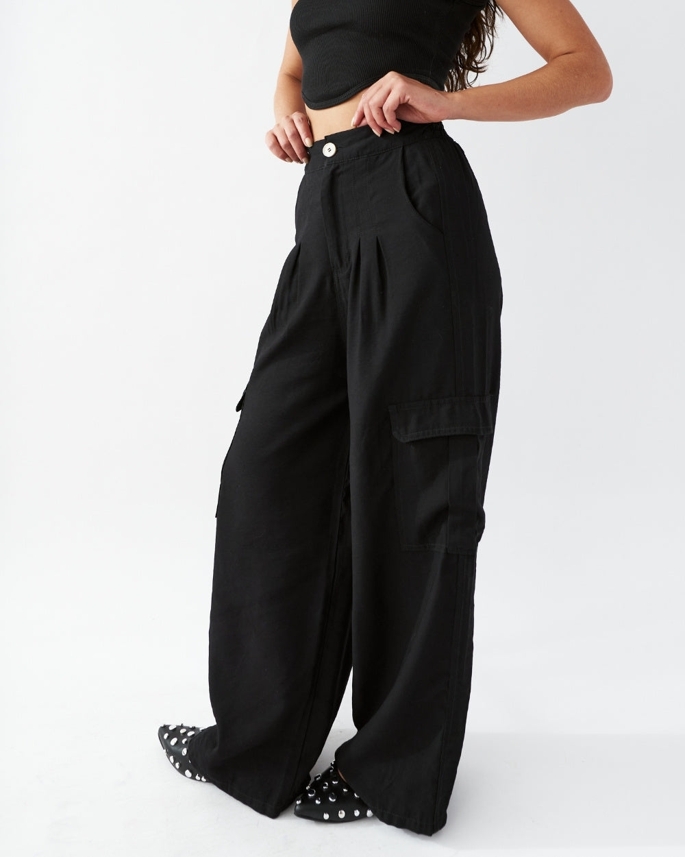 pantalon-cargo-mujer-negro
