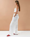 pantalon-con-bolsillos-cargo-white-wide-leg-pants-urban-rock

