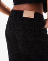 pantalones-negro-mujer-atemporalidad