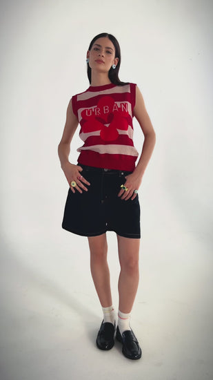 look-chaleco-tejido-short-medias