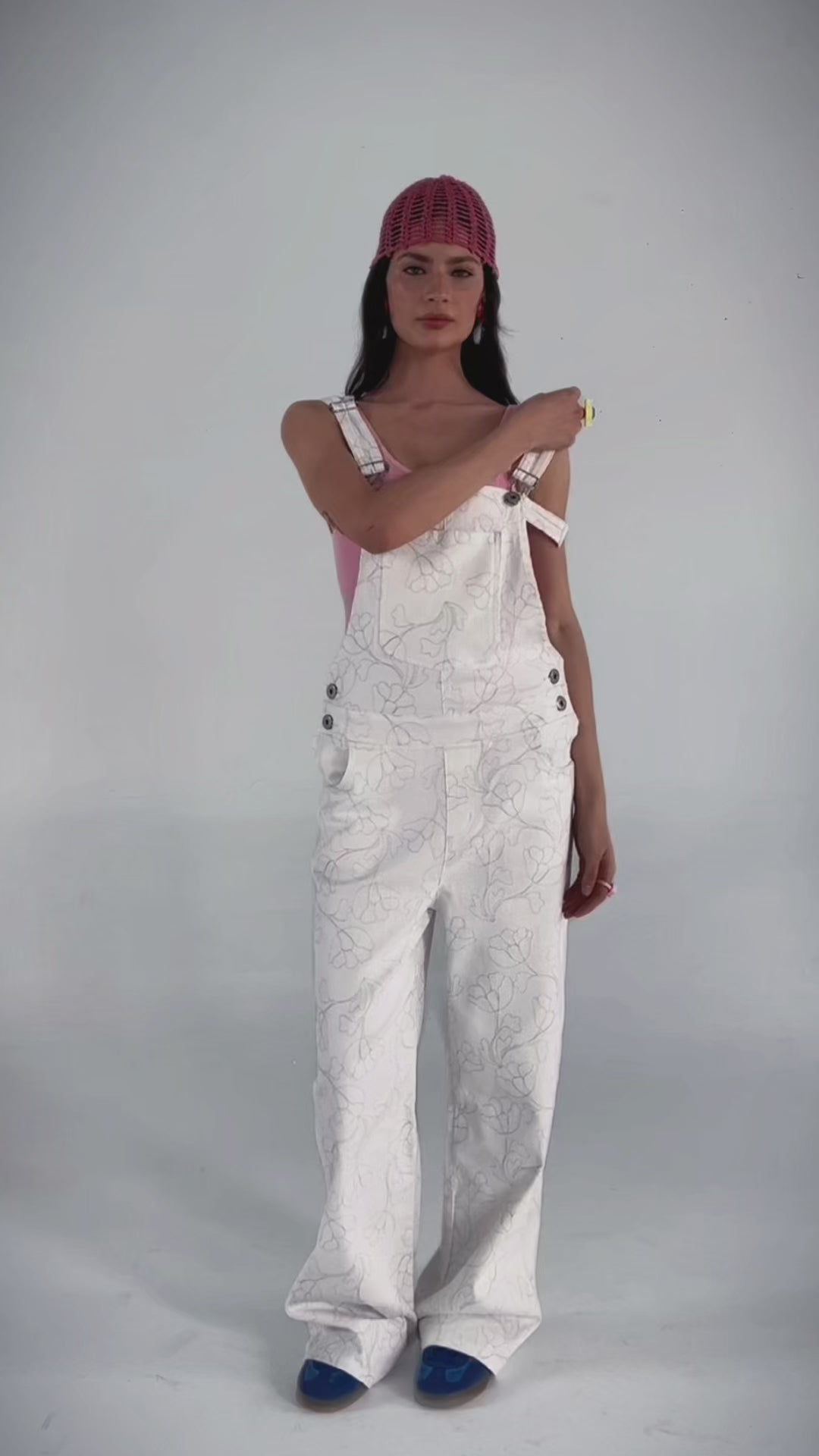 overall-blanco-mujer-outfit