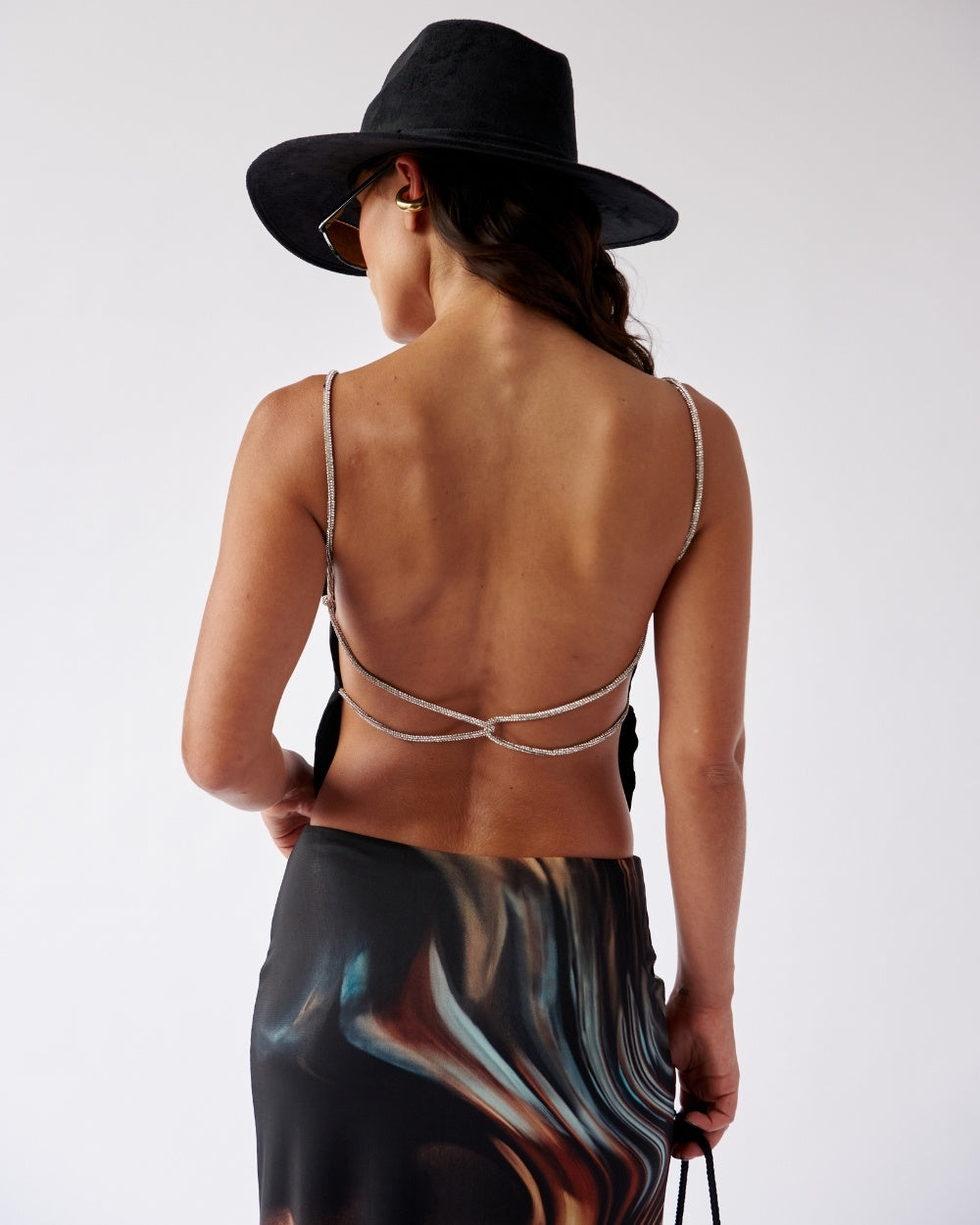 top-espalda-abierta-escote-recto-mujer-atenea-urban-rock