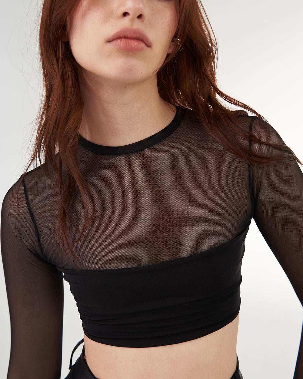 top-mujer-manga-larga-espalda-mesh-black-mesh-urban-rock

