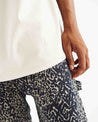 urbanrock-over-sand-tee-con-logo-urban-bajo

