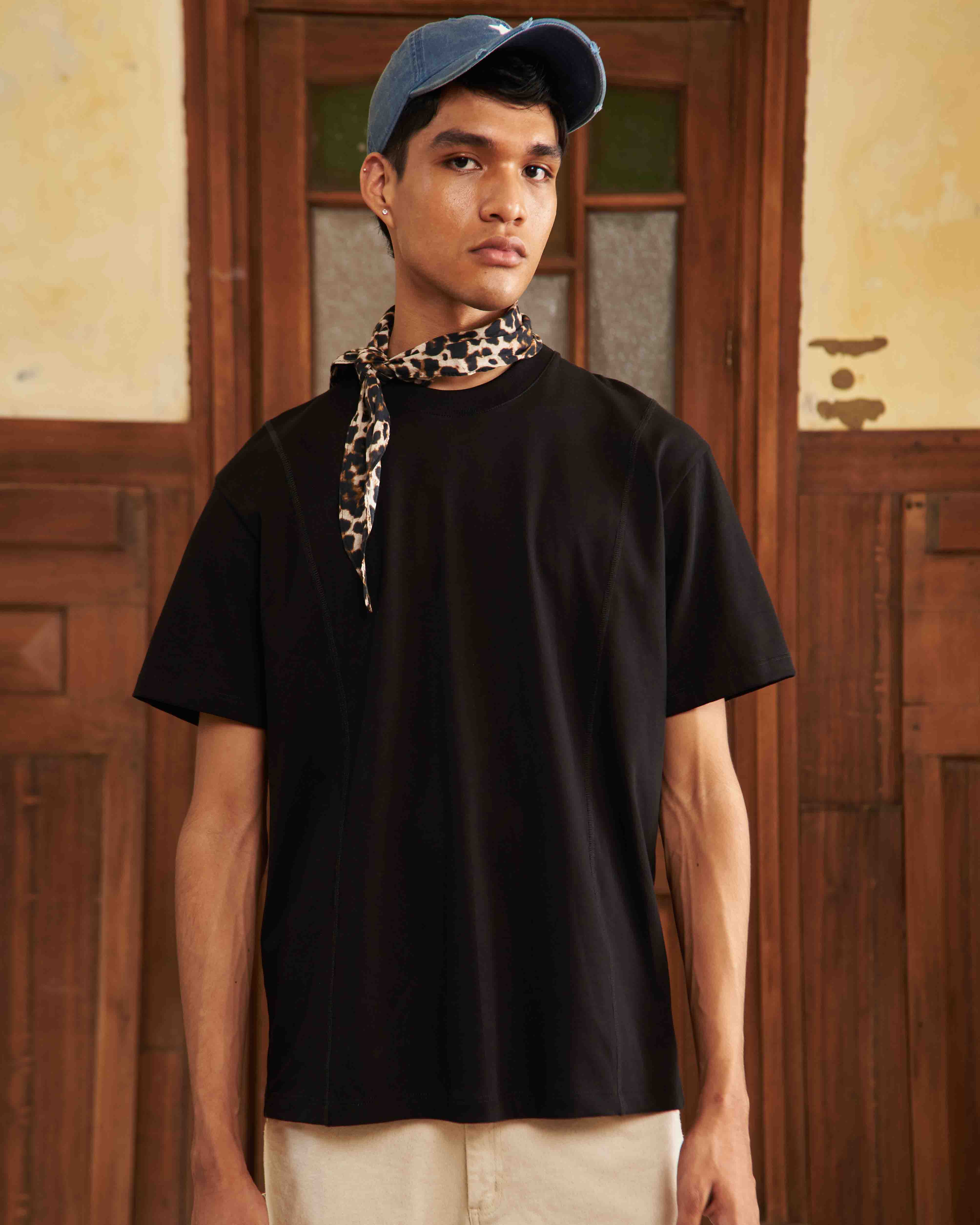 urbanrock-rock-tee-camiseta-negra-oversized


