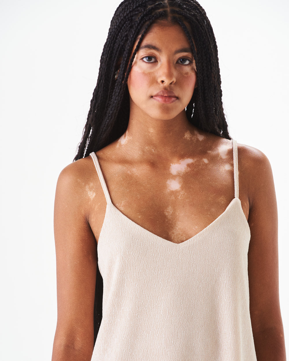 vestido-corto-sin-mangas