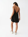vestido-negro-elegante-juveniñ